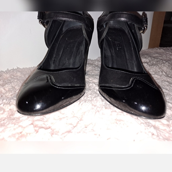 Chanel Vintage Mary Jane Pumps - Picture 8 of 8